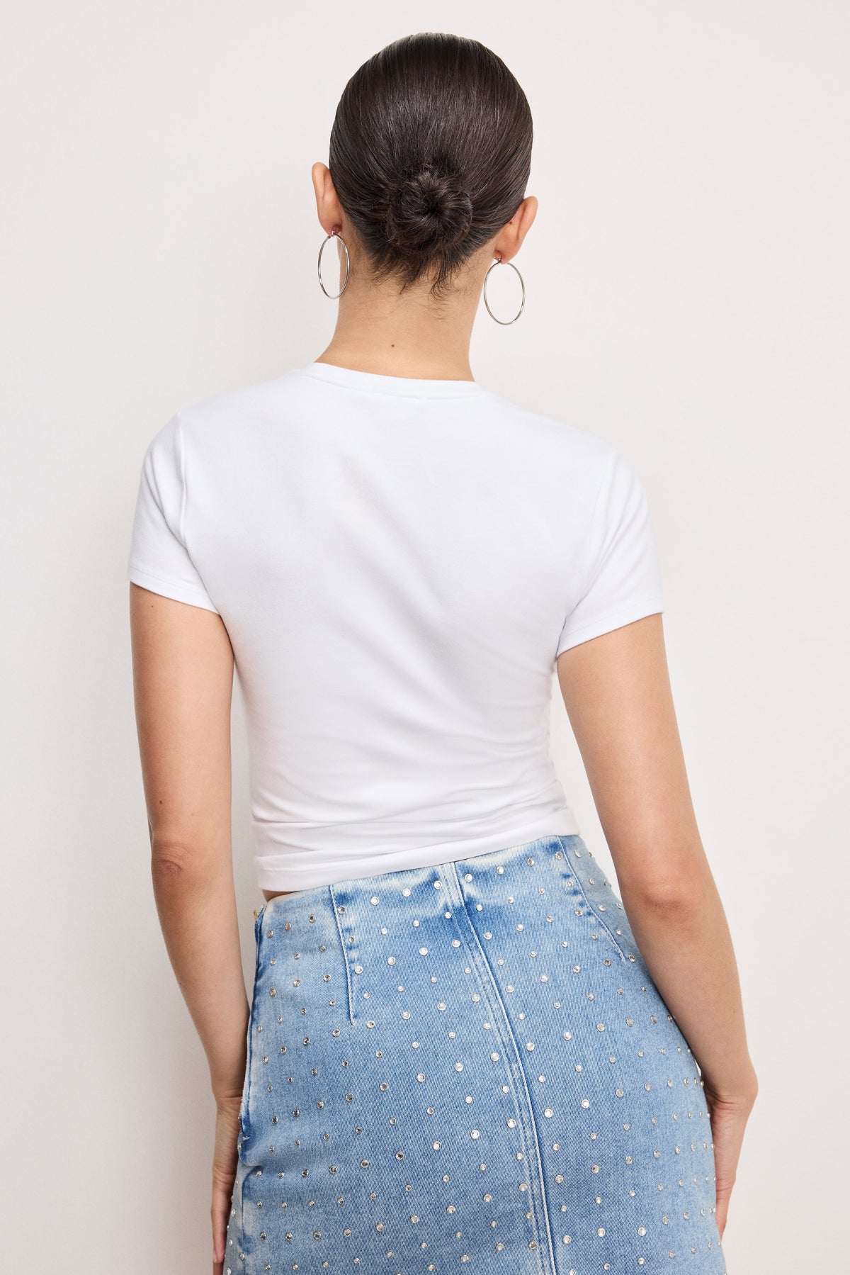 DOLLY SIGNATURE SUPER STRETCH BABY TEE | WHITE001