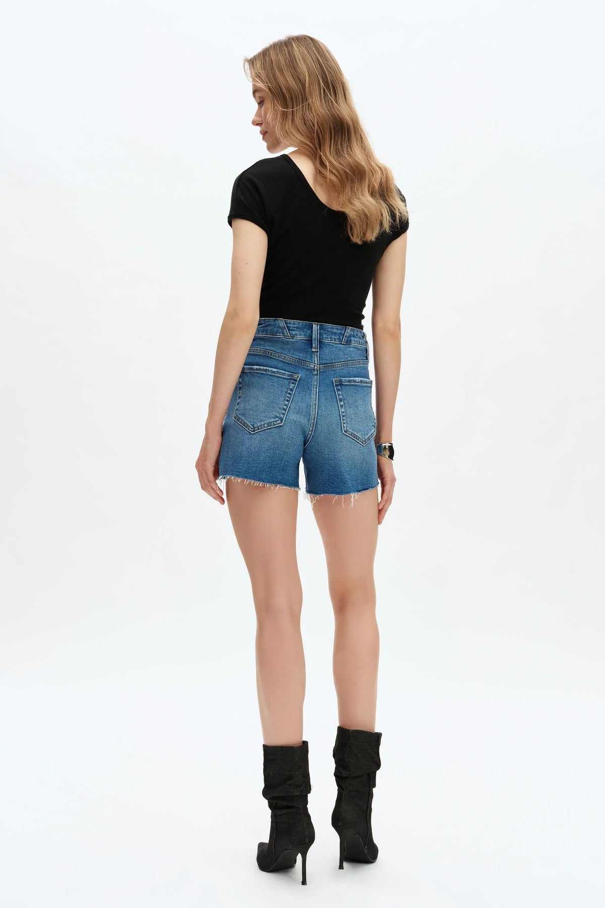 VALENTINE HIGH RISE SHORTS