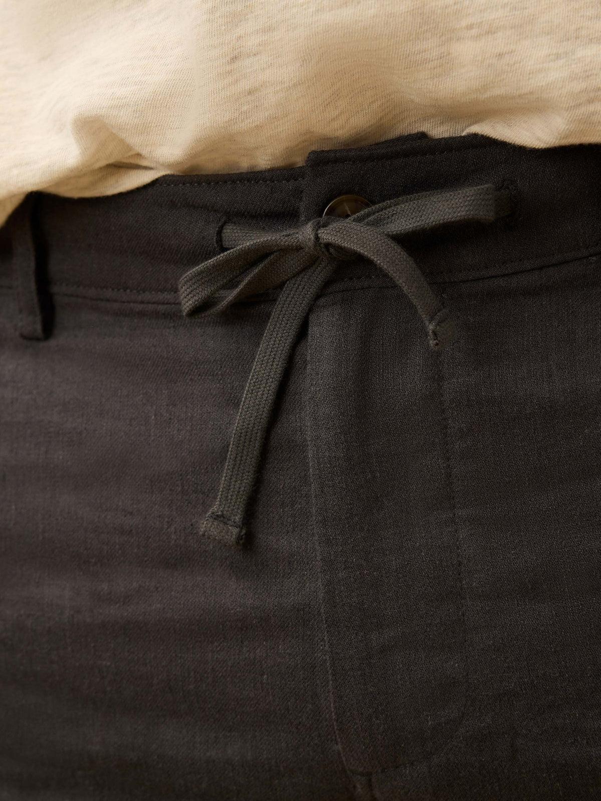 Movement Linen Short - Washed Black