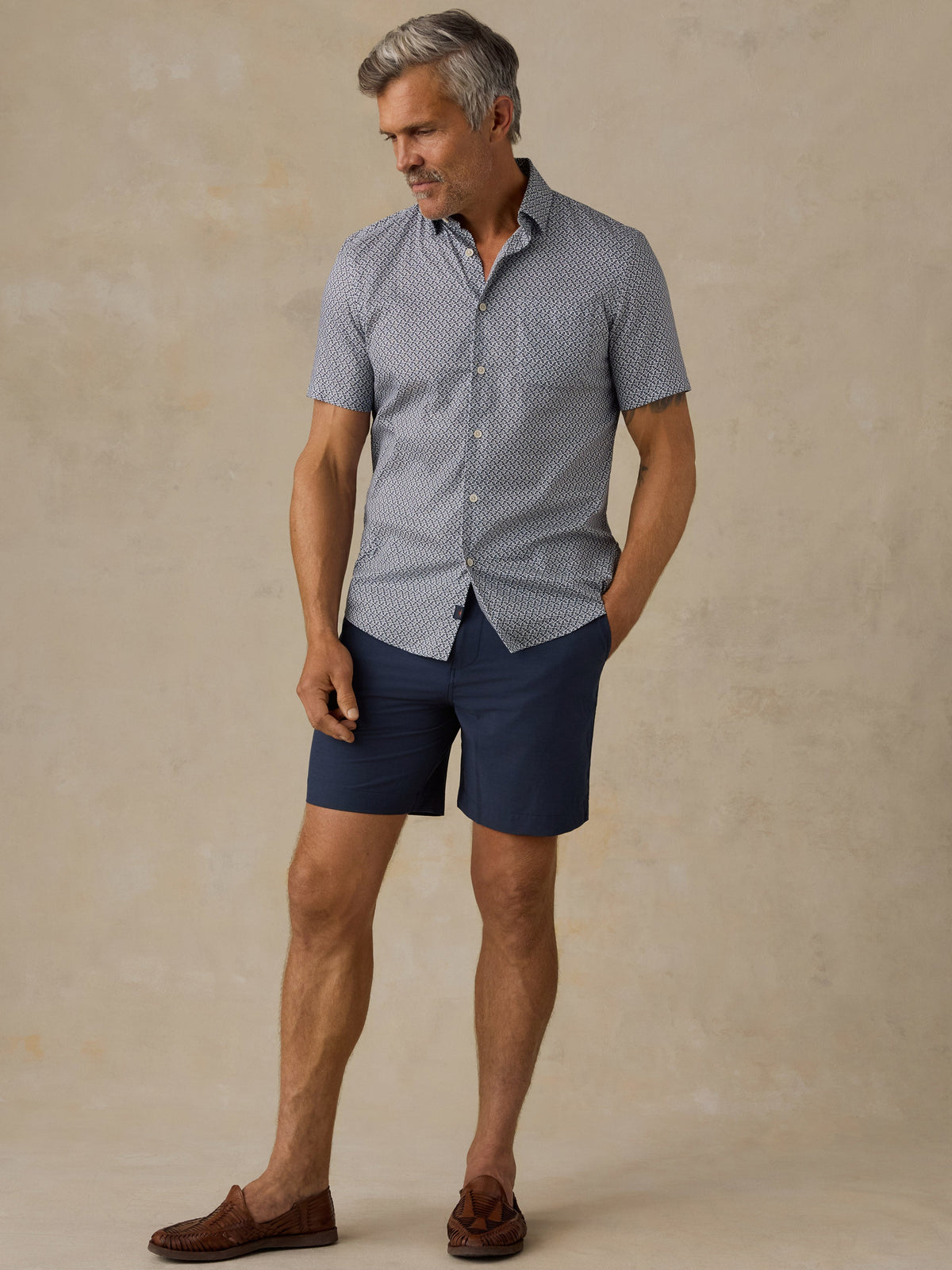 Short-Sleeve Movement Monterey Shirt - Navy Sundial Bloom
