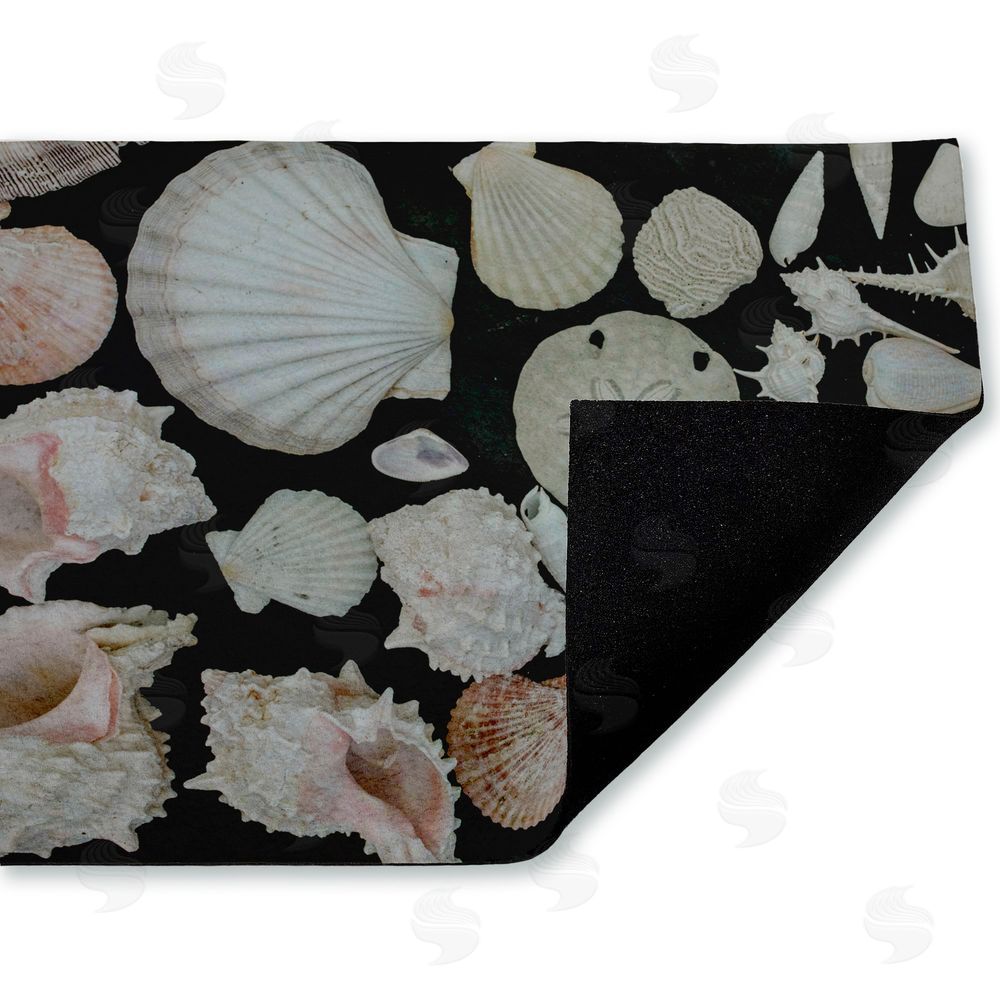 Amy Carroll | Summer Shells Display Non-Woven Door Mat