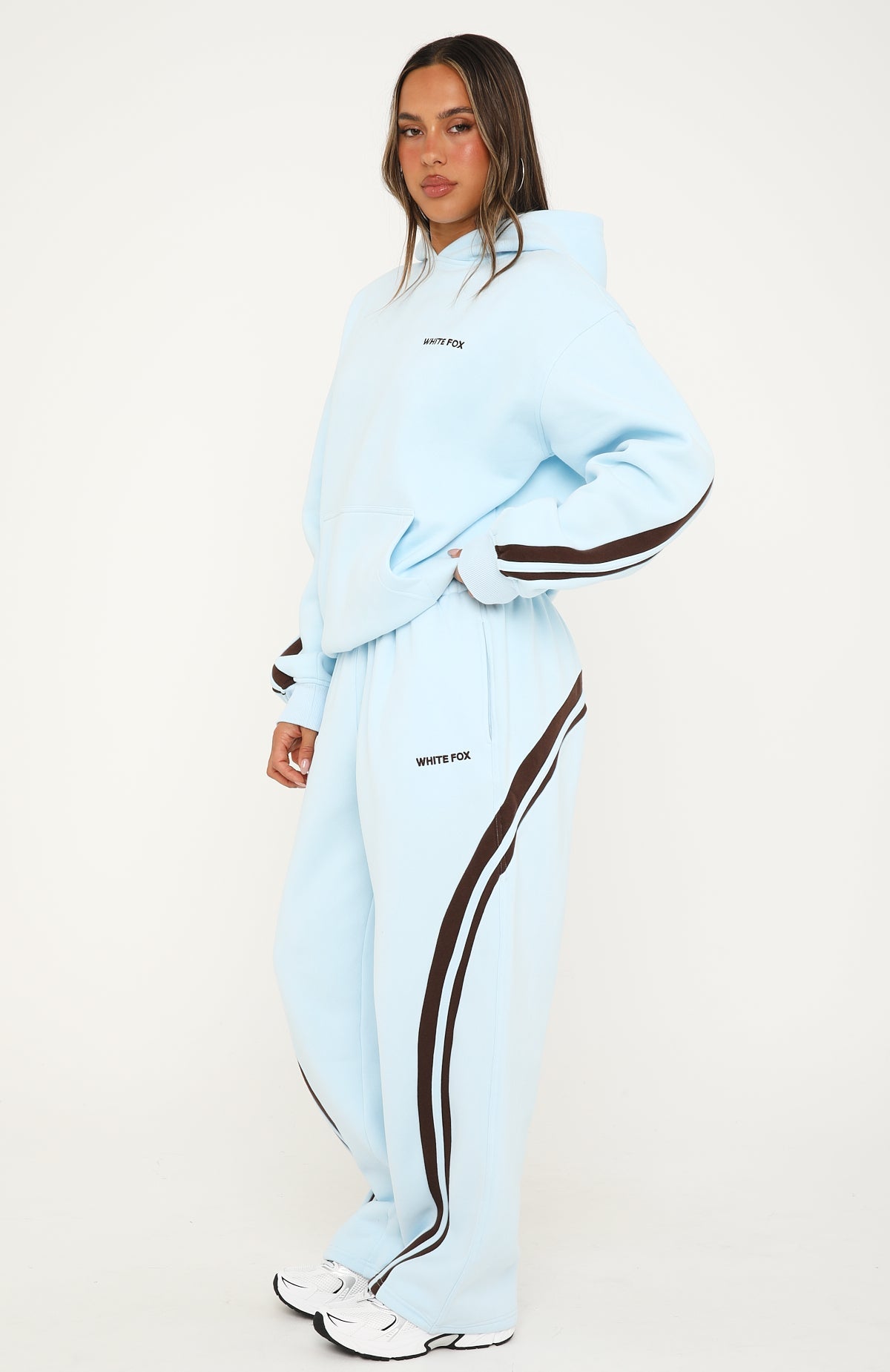 We Both Know Barrel Leg Sweatpants Baby Blue